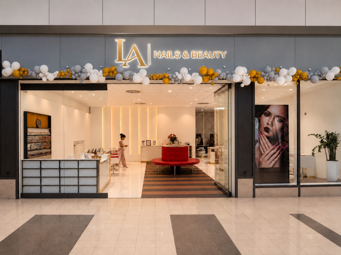 LA Nails & Beauty Studio am Porscheplatz Essen – Eingang und Empfangsbereich
